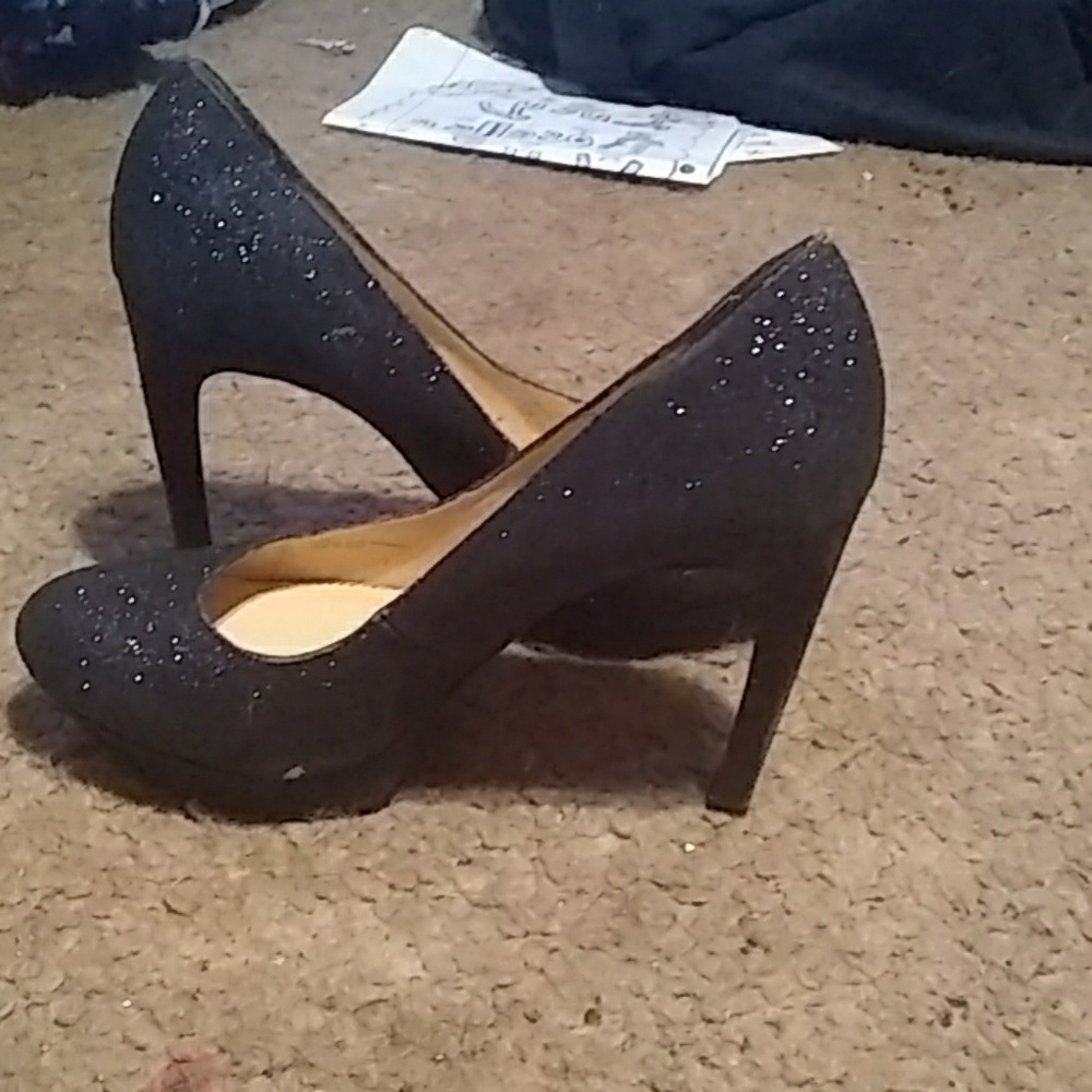 Shoes - Picture 2 of 2